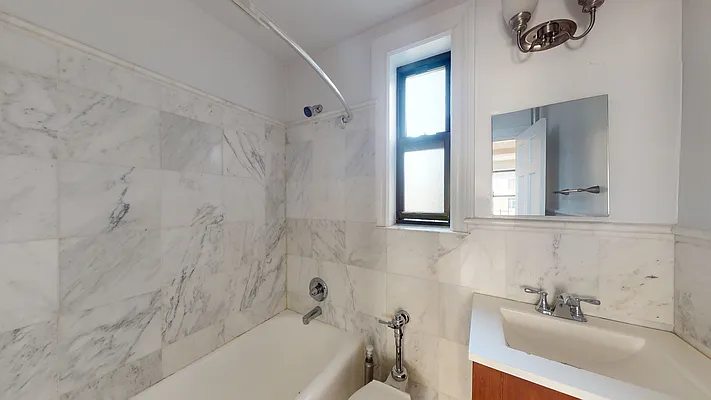 Rented by Bond New York | media 55