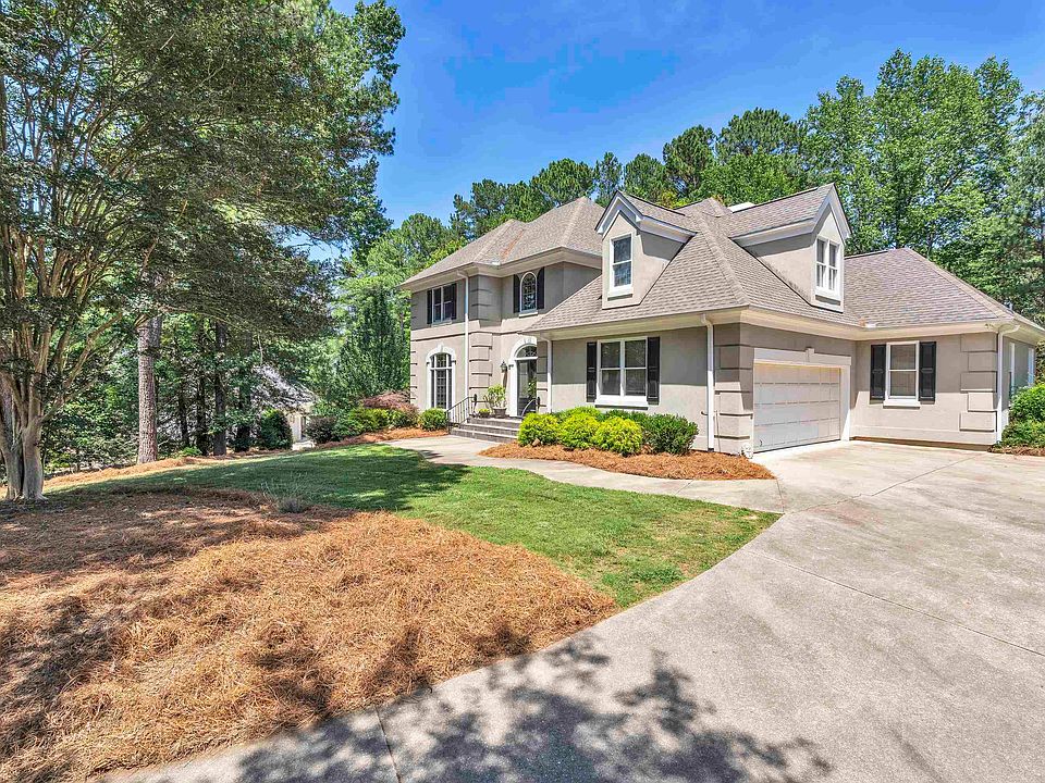 1st image of 200 English Oak Ct