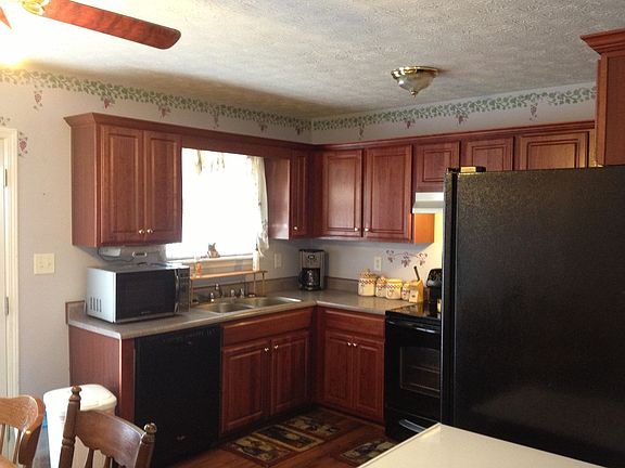 3rd image of 438 Lakes Of Dogwood Blvd