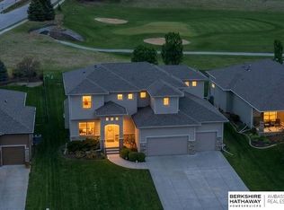 6241 N 157th Avenue Cir, Omaha, NE 68116