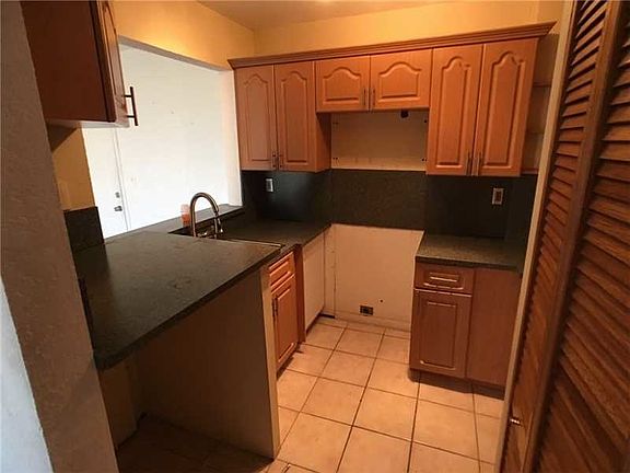 2nd image of 8145 NW 7th St APT 503