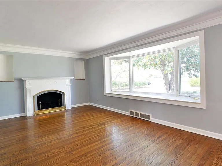 4 Girard Dr — Photo 6
