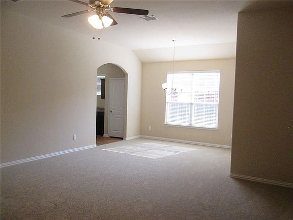 4th image of 2029 Belshire Ct
