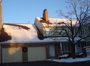 1143 S Linneman Rd, Mount Prospect, IL 60056