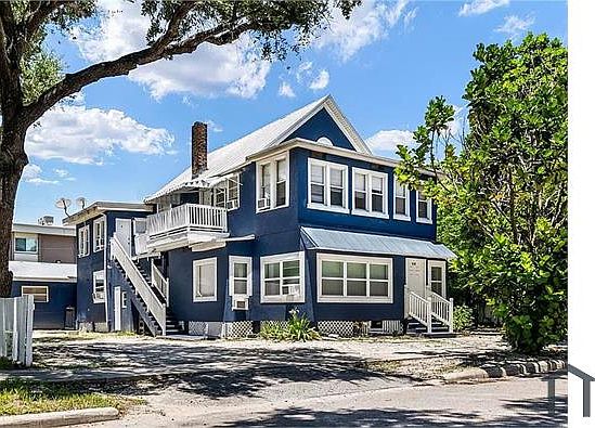 1st image of 418 E Amelia Ave