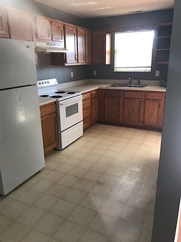 Kitchen with appliances