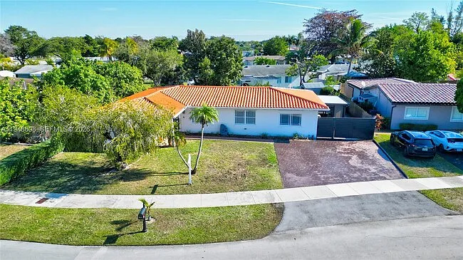 Building Photo - 6815 SW 134th Ct