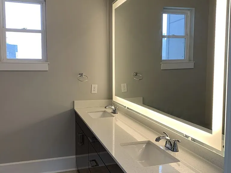 456 Parkway Dr #9 — Photo 29