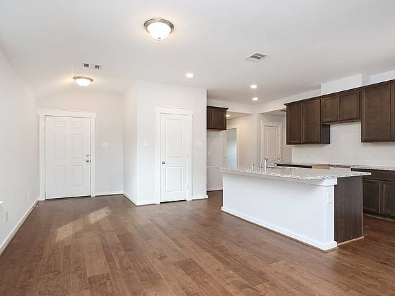 Aviator - Casual Dining