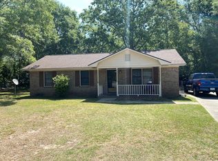 30 Parliament Ct, Sumter, SC 29154