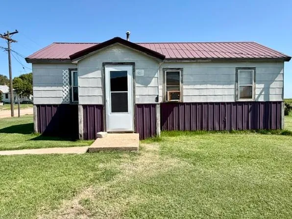 140 N Powers Ave, Utica, KS 67584