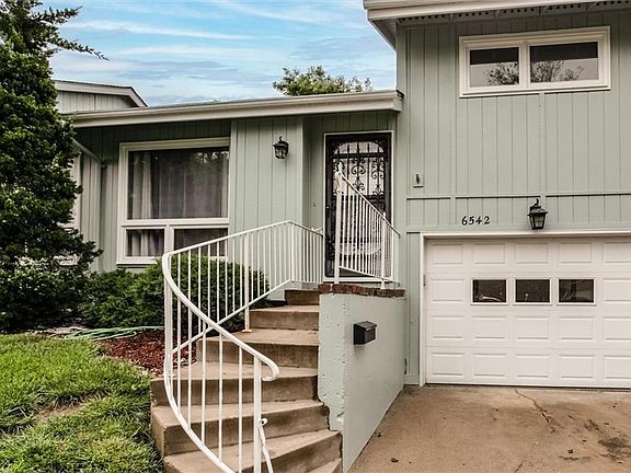 3rd image of 6542 W 51st St