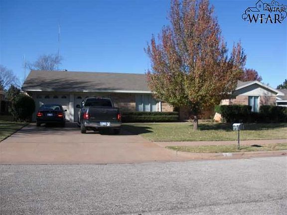 2nd image of 4326 Berwick Dr