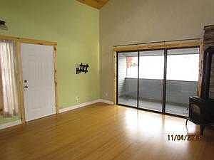 4th image of 3020 Village Dr #431