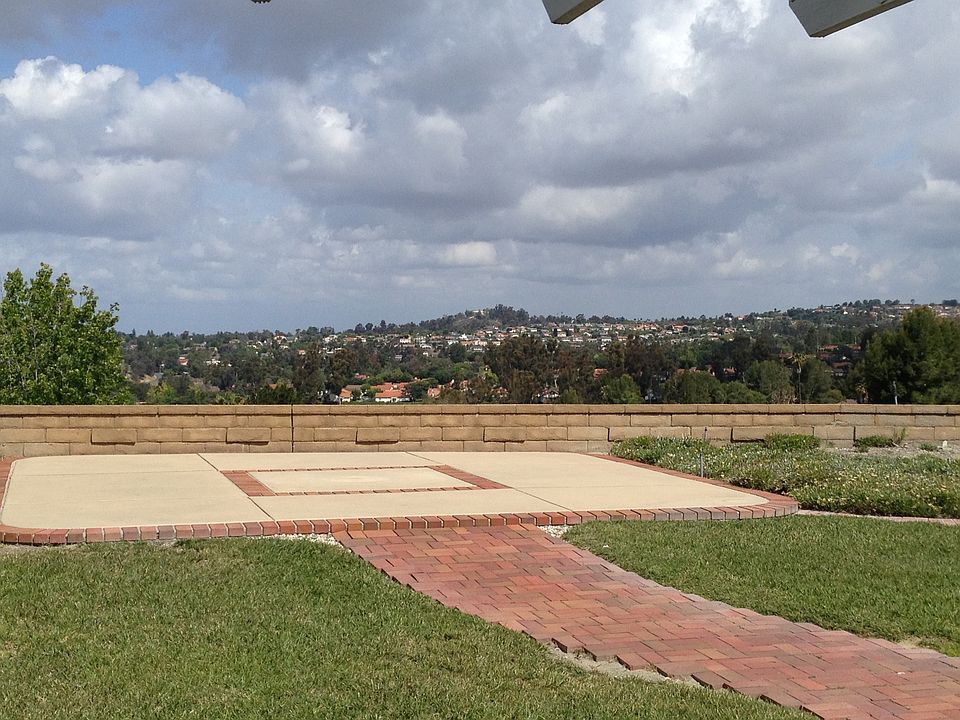 2nd image of 28006 Paseo Rincon