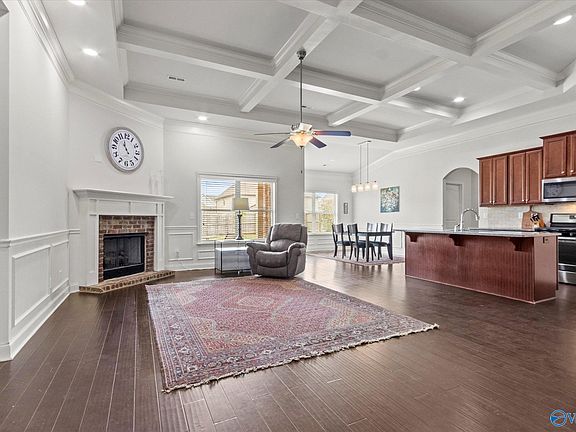 5th image of 7638 Ashor Dr NW