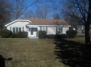 906 W Stewart St, Owosso, MI 48867