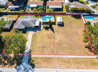 1744 N Old Coachman Rd, Clearwater, FL 33765