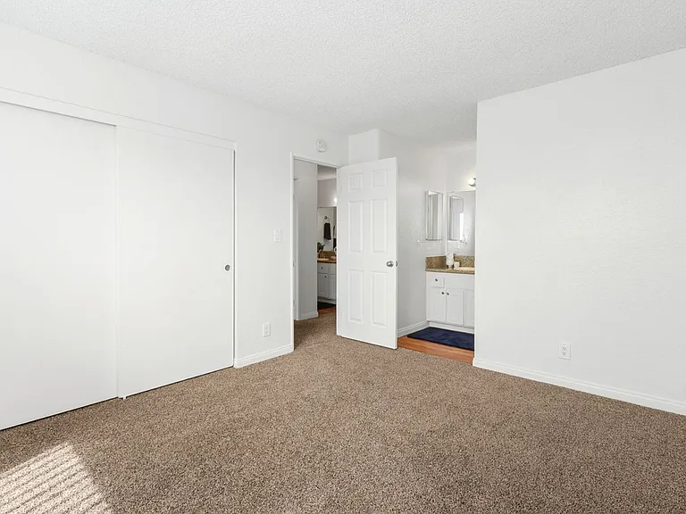 Welcome Home to Woodhaven Apartments — Photo 8