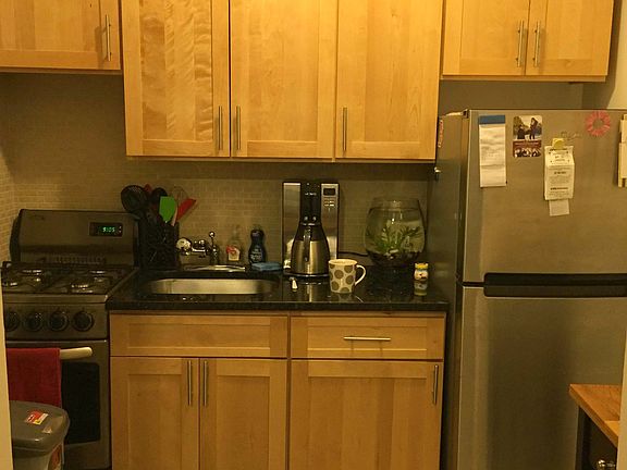 4th image of 418 E 73rd St #5
