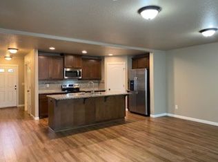 8106 NE 20th St, Vancouver, WA 98664