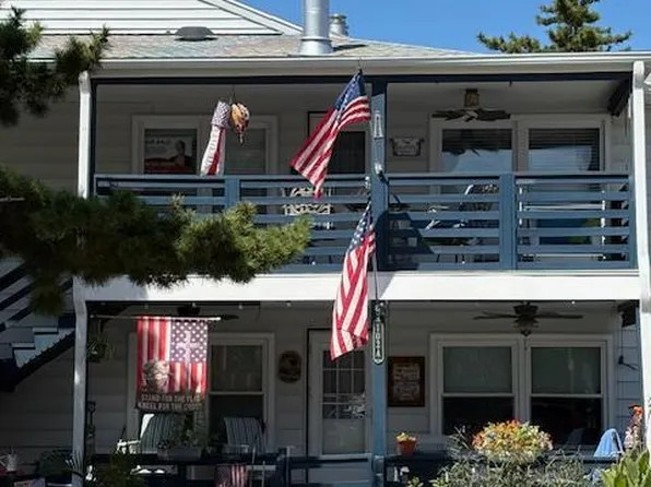 8 61st St #A202, Ocean City, MD 21842