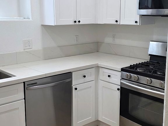 5th image of 2131 Summerset St #2