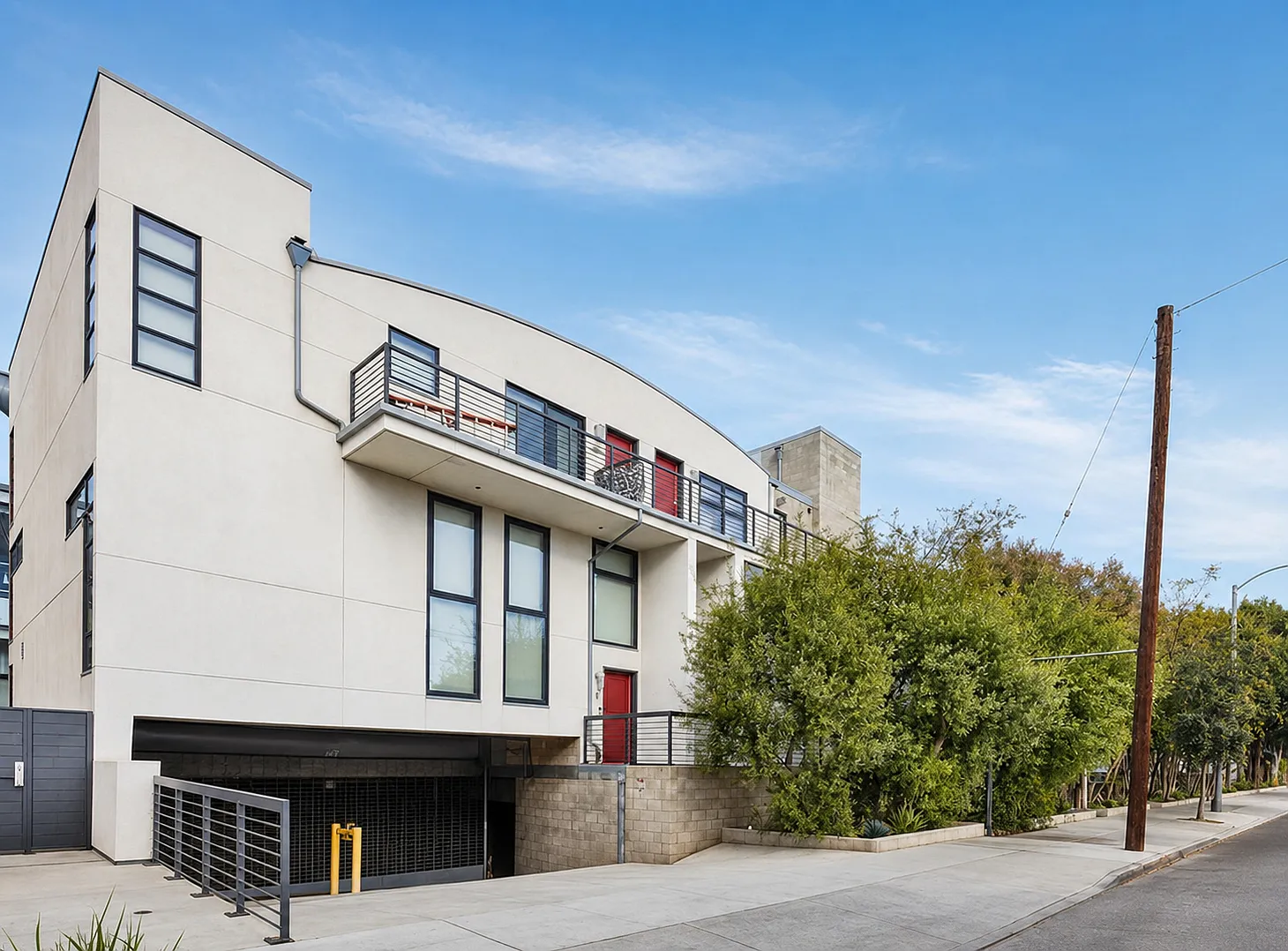 1 bed, 850 sqft, $6,250 — Photo 1