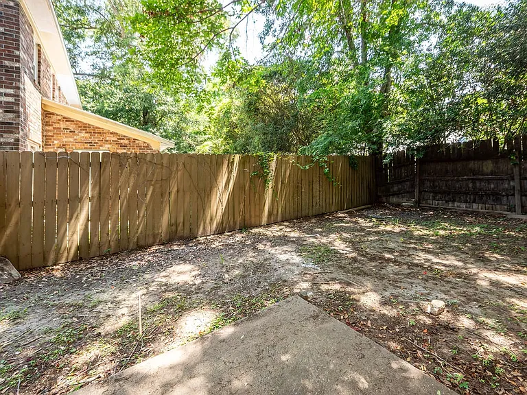 296A Fleming Rd — Photo 16