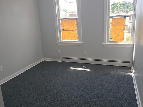 3rd image of 9007 Rockaway Blvd Floor 2