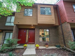 11533 Buttonwood Ct, Reston, VA 20191