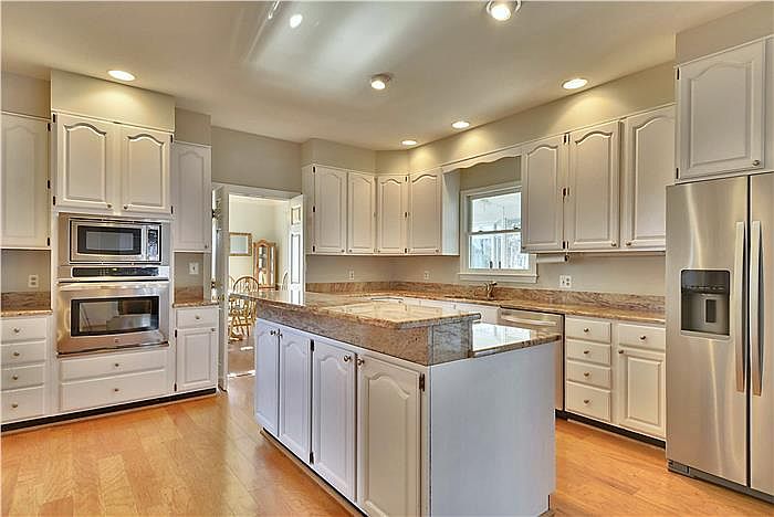 1st image of 5900 River Dr