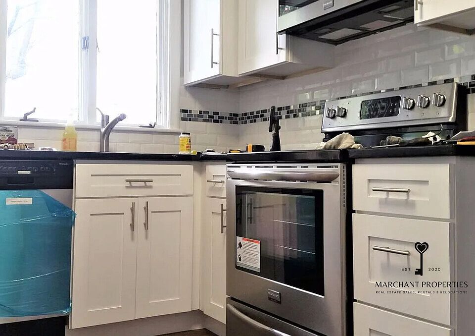 NEW APPLIANCES EARLIER THIS YEAR!