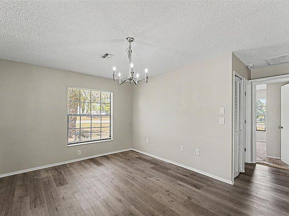 5th image of 10161 HEATHCLIFF STREET