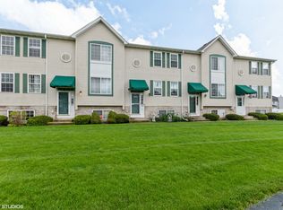 2102 Jasmine Dr, Crest Hill, IL 60403