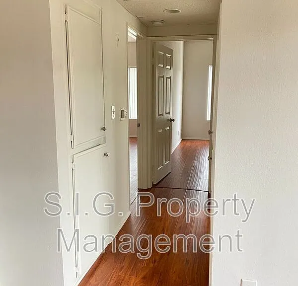 1441 Edison Blvd #C — Photo 12