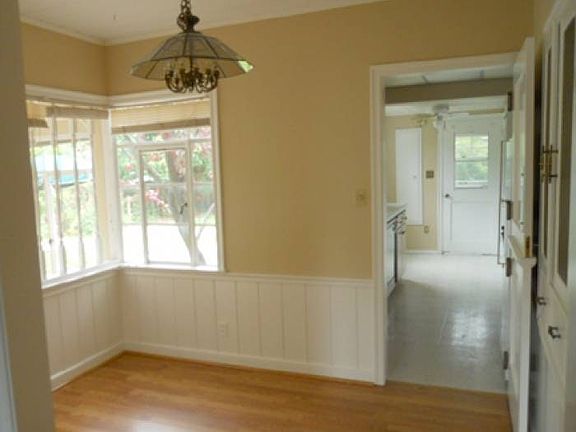 933 54th St Dining Room