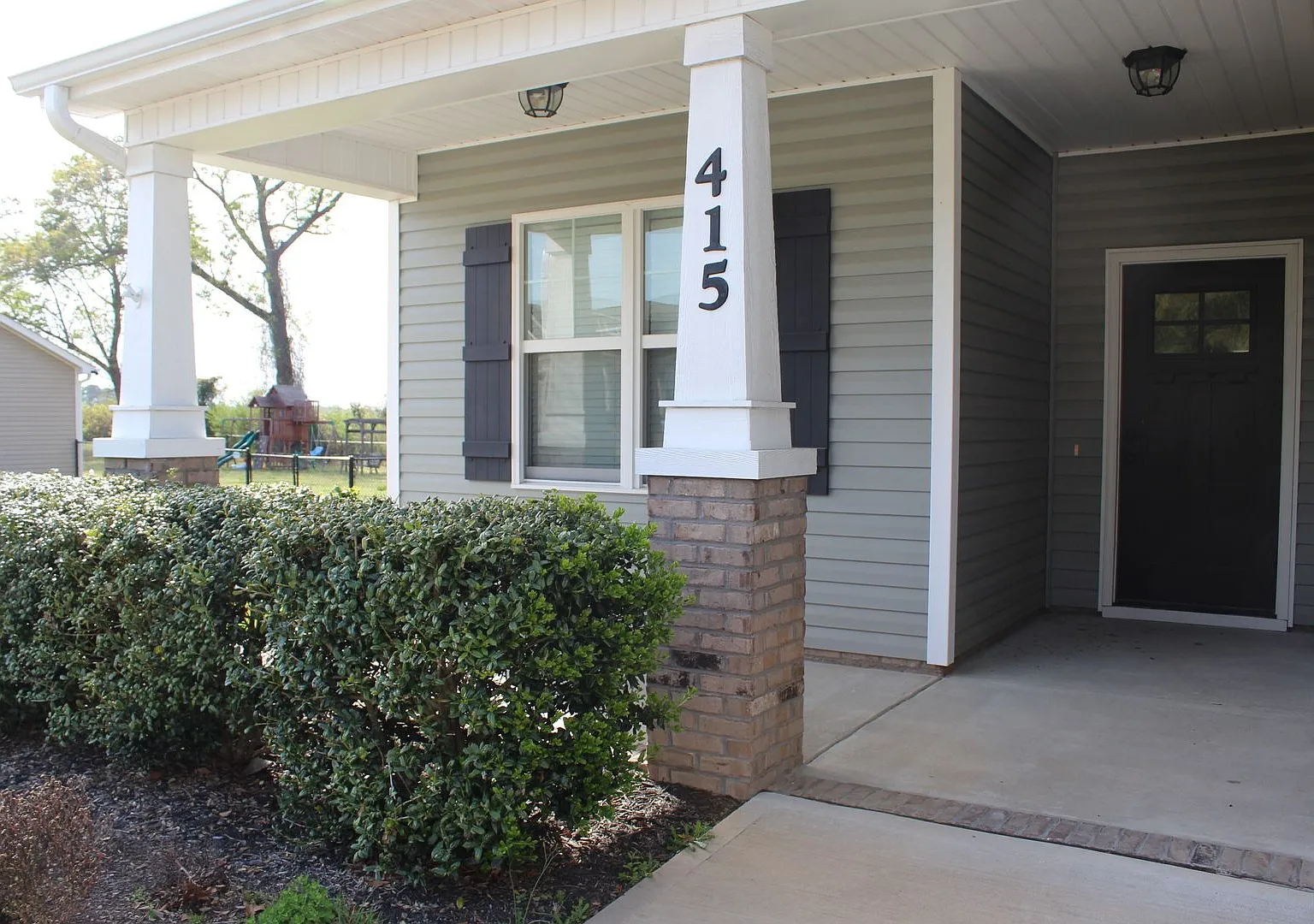 415 Graces Farm — Photo 2
