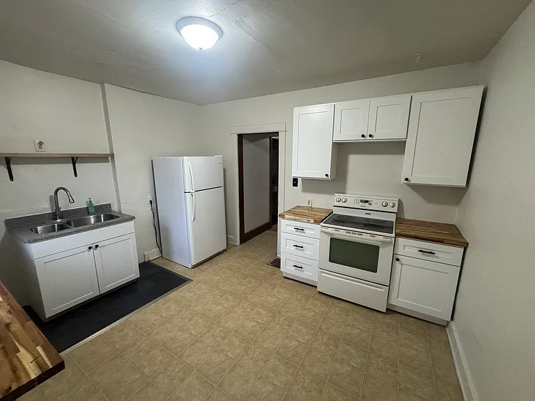 1411 Pursell Ave — Photo 5