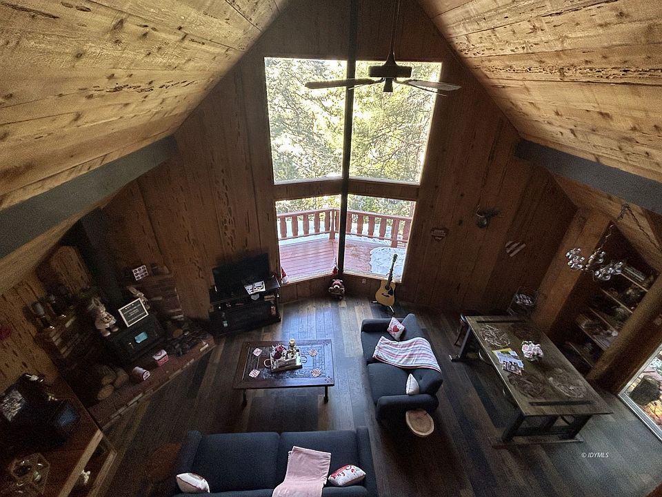 1st image of 25390 Shadow Oaks Dr