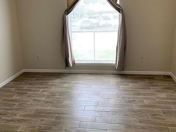 5th image of 8423 Hearth Dr APT 5