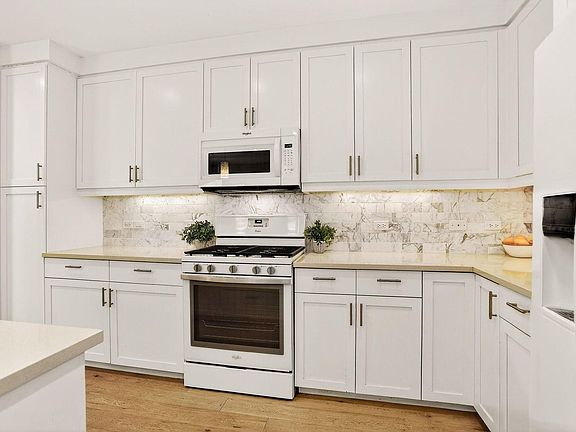 2nd image of 3301 Arapahoe Ave #217