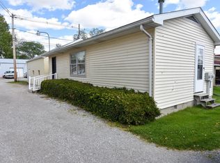 105 S 1st Ave, Haubstadt, IN 47639