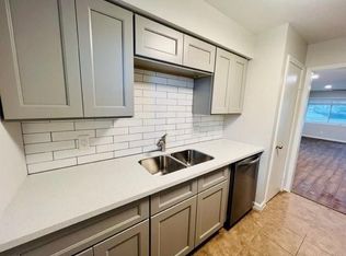 340 N Houston St APT 8, Webster, TX 77598