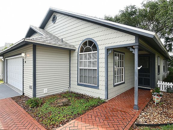 4th image of 2 Bristol Ln