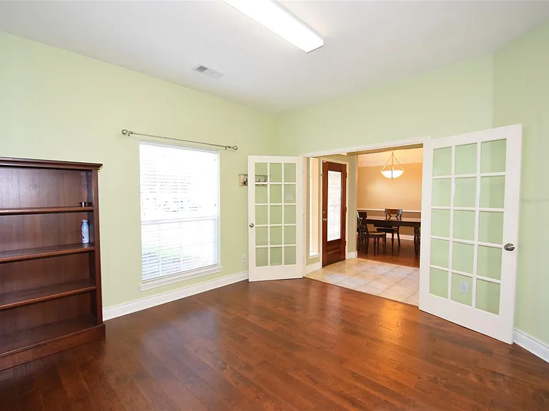 6327 Merona Ln — Photo 6