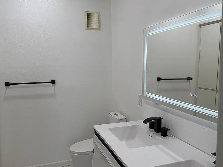 12364 Carmel Country Rd #C201 — Photo 10