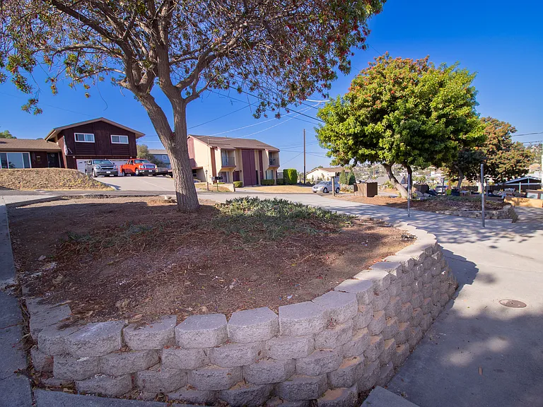 9032 Mac Ln — Photo 2