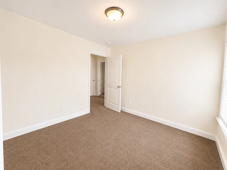 52 Cane Hill Dr — Photo 23