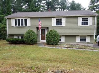 205 Carver Rd, Plymouth, MA 02360